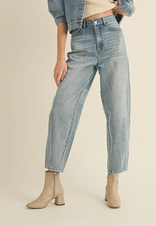 Vintage Wash Barrel Jeans