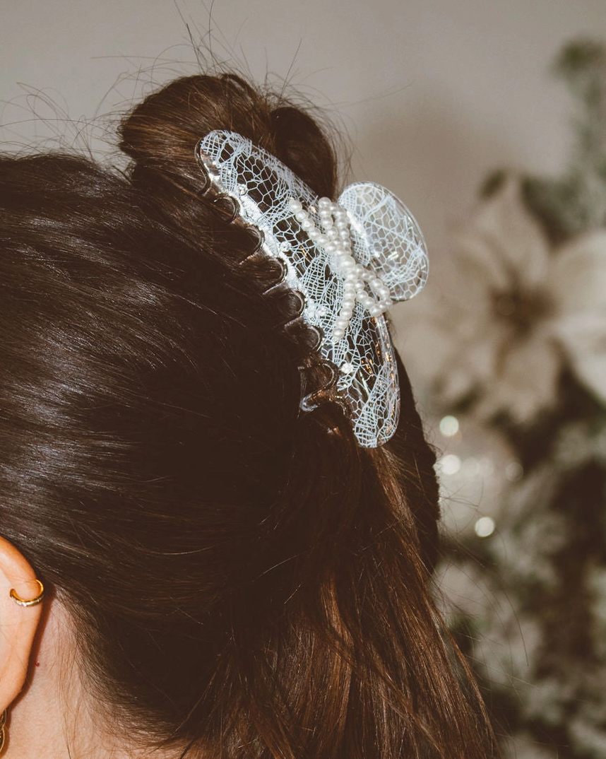 Lace & Bows Claw Clip