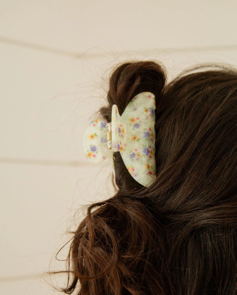 Elsie Floral Claw Clip